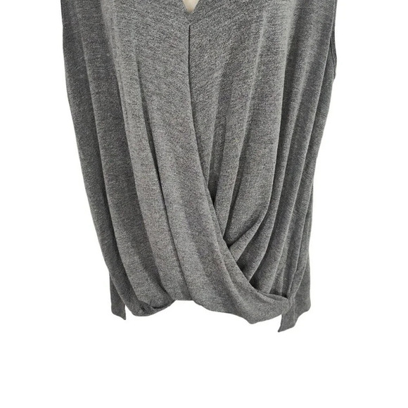 Caralase Grey V-neck Top Shirt Women Size L Sleeveless Casual - Picture 2 of 7